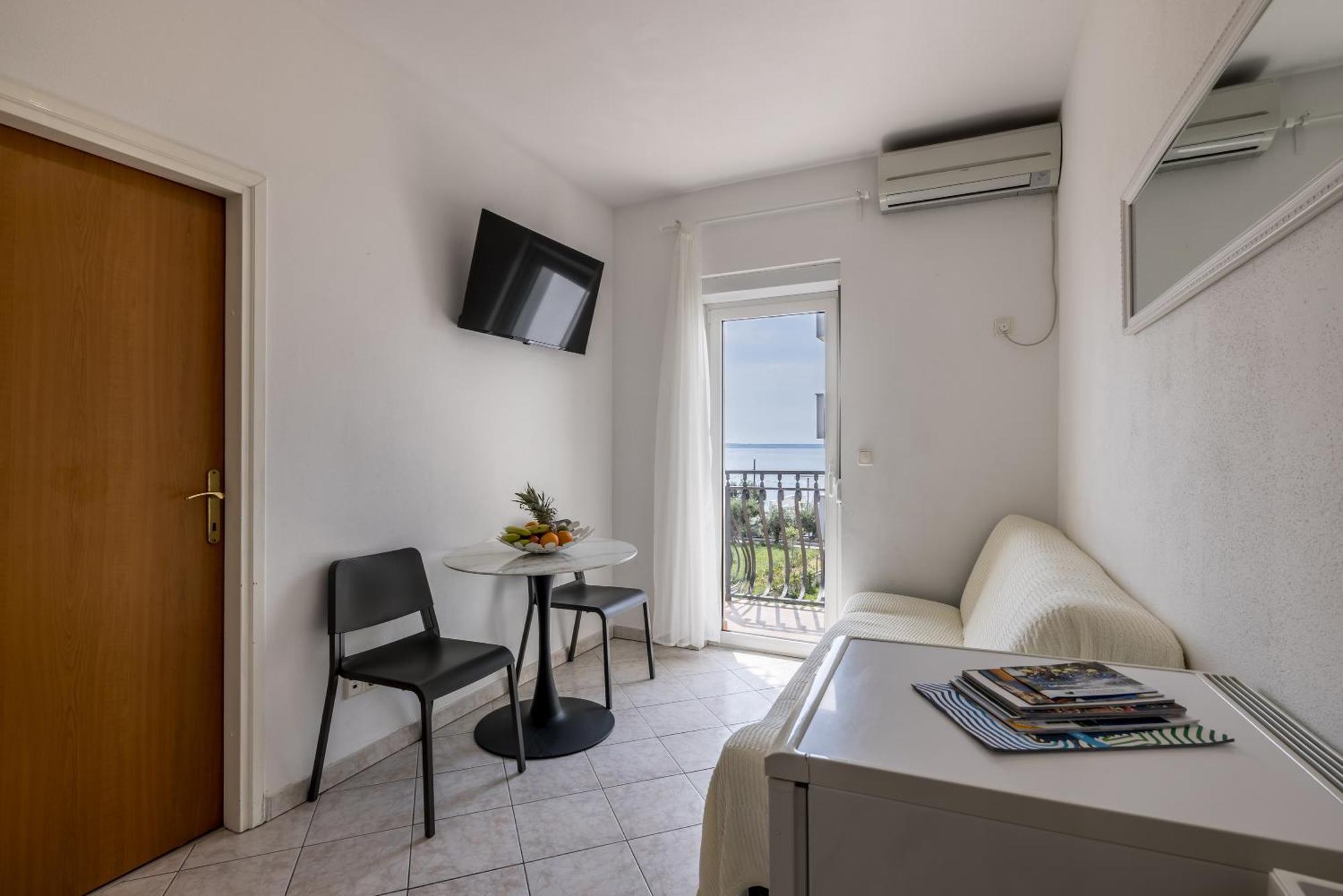 Mediterano Apartments Podstrana Eksteriør billede