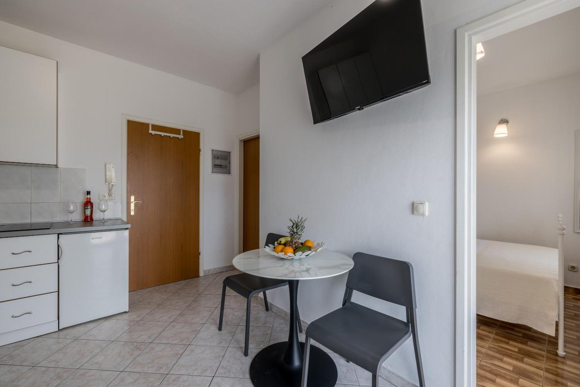 Mediterano Apartments Podstrana Eksteriør billede