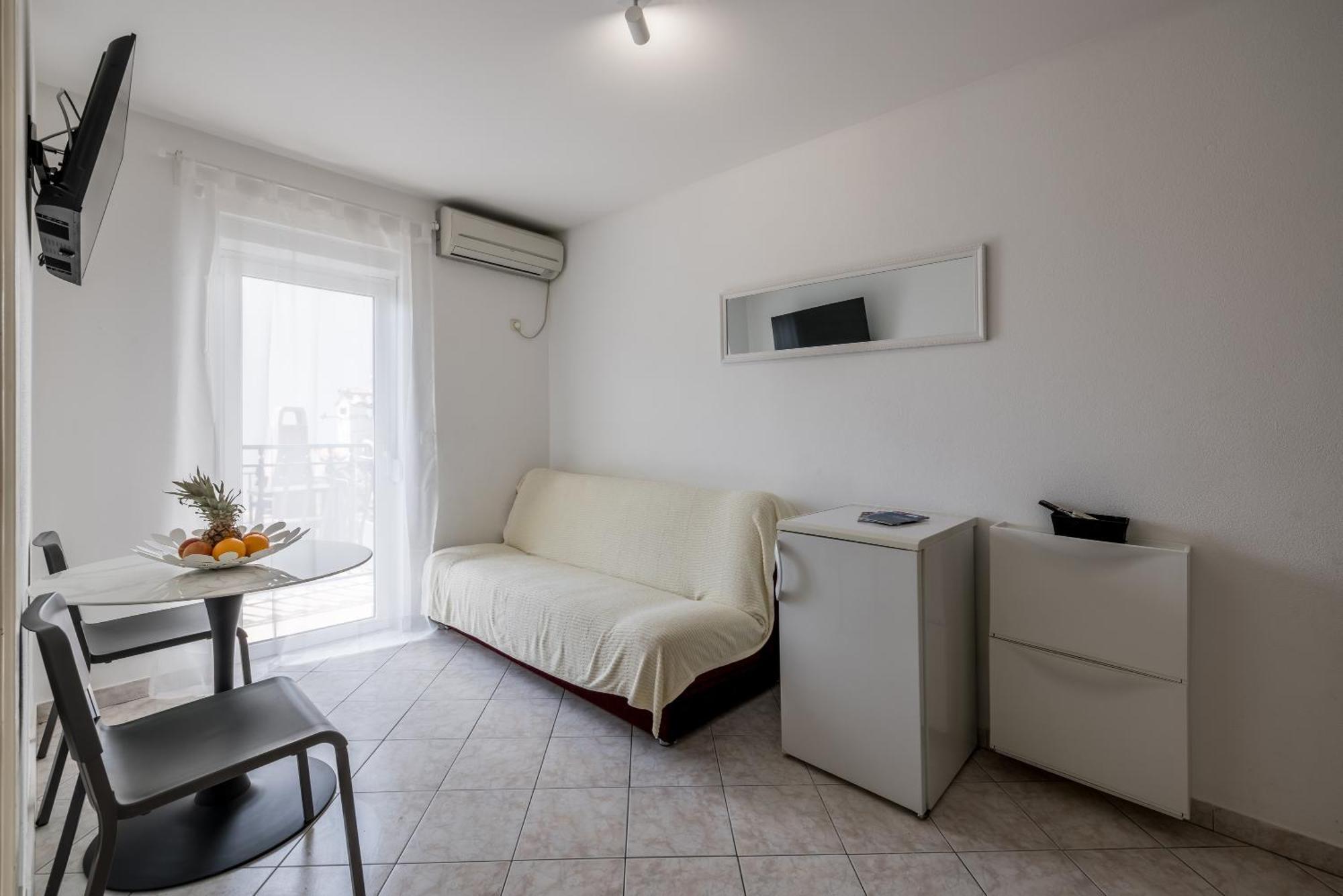 Mediterano Apartments Podstrana Eksteriør billede